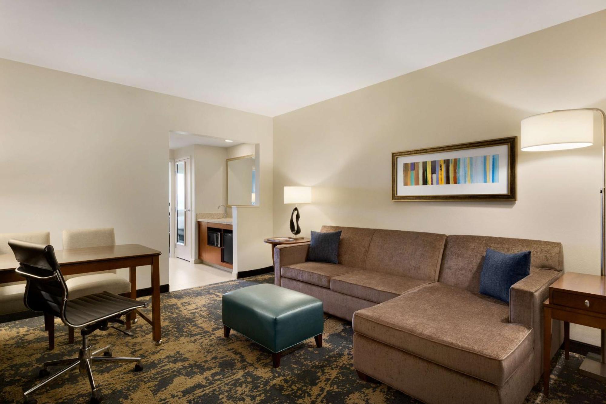 Embassy Downtown Centro De Convenciones Hotel 4*