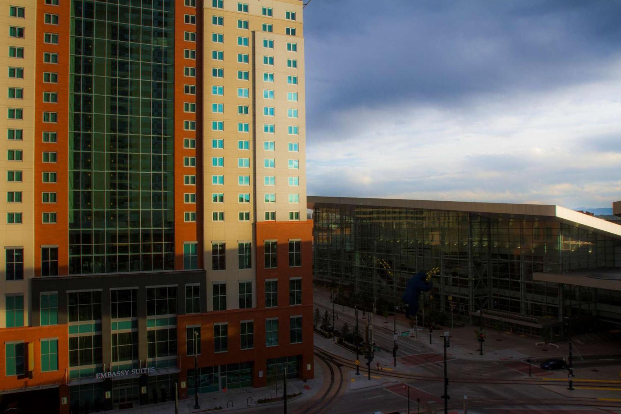 Hotel Embassy Downtown Centro De Convenciones